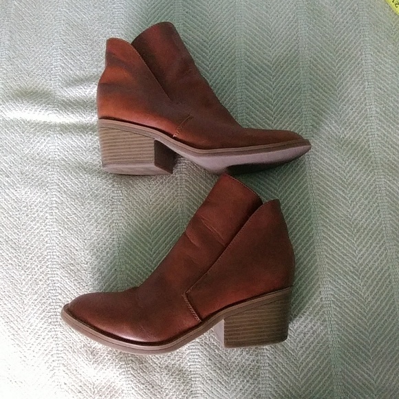 Apt. 9 Shoes - Apt 9 size 10  ****LAST CHANCE****